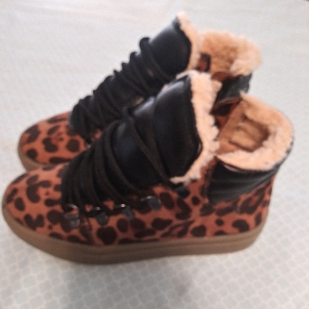 Girls Boots